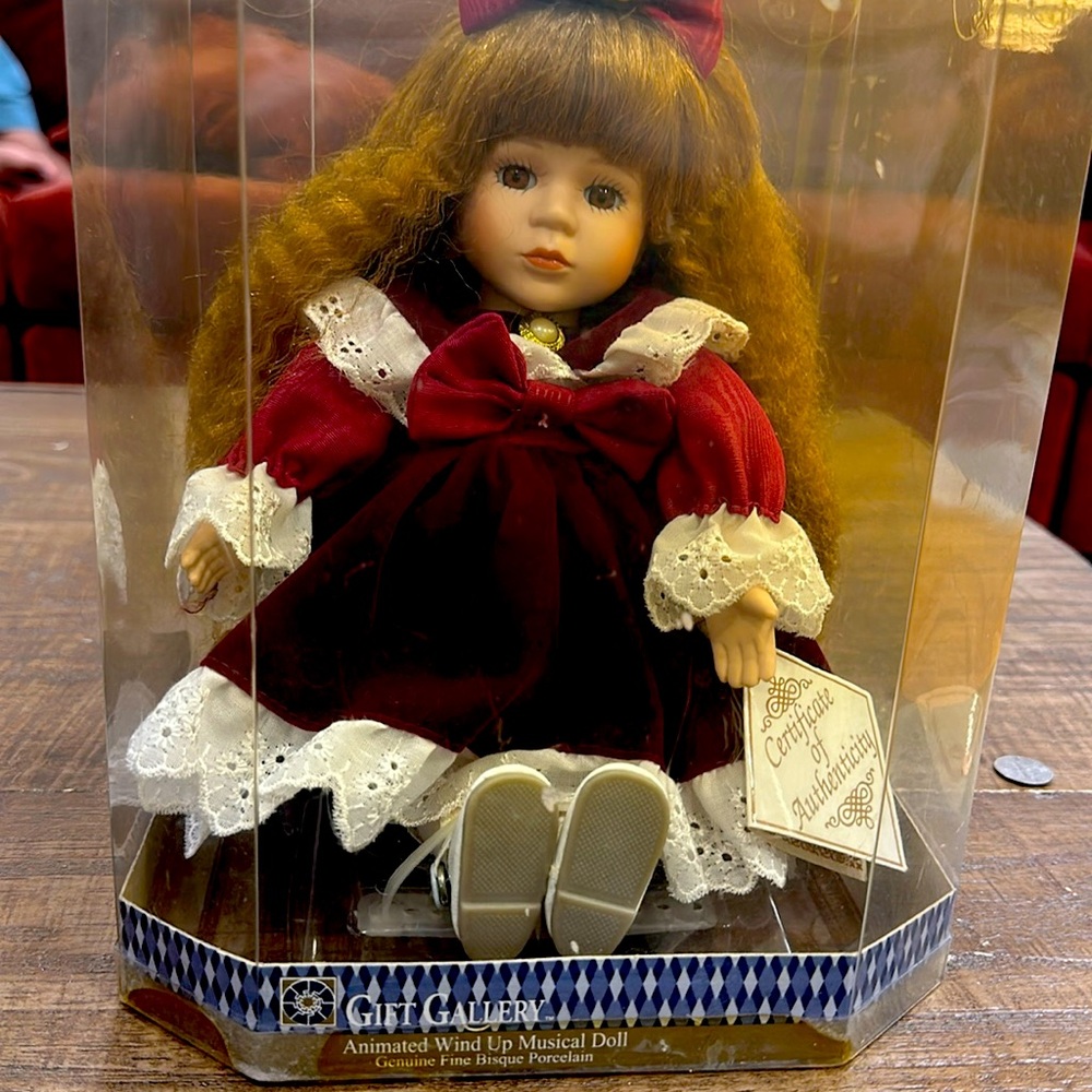 NWT and vintage Gift Gallery animated wind up musical doll